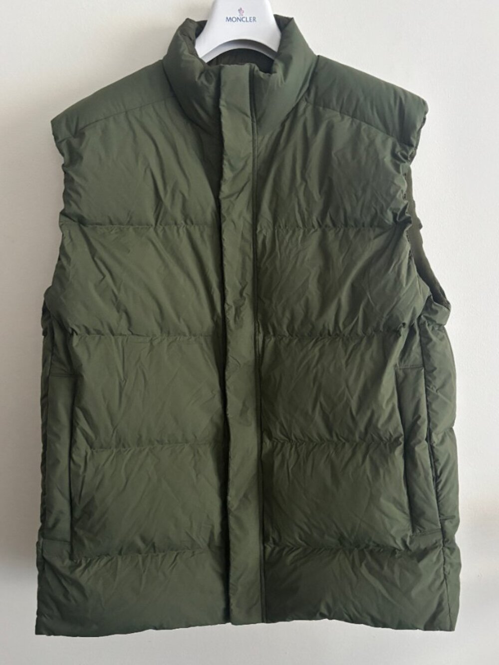 $285 Mountain Hardwear Olive Green Quilted Puffer Down Vest - XXL